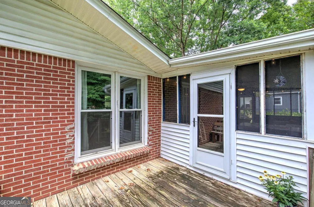 16 Jones Mill PL Cartersville, GA 30120