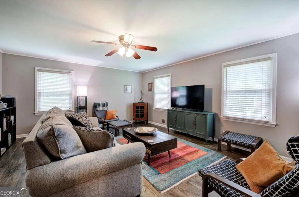 16 Jones Mill PL Cartersville, GA 30120