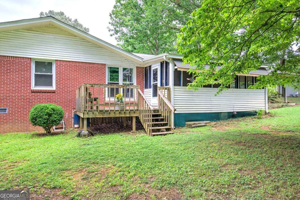 16 Jones Mill PL Cartersville, GA 30120