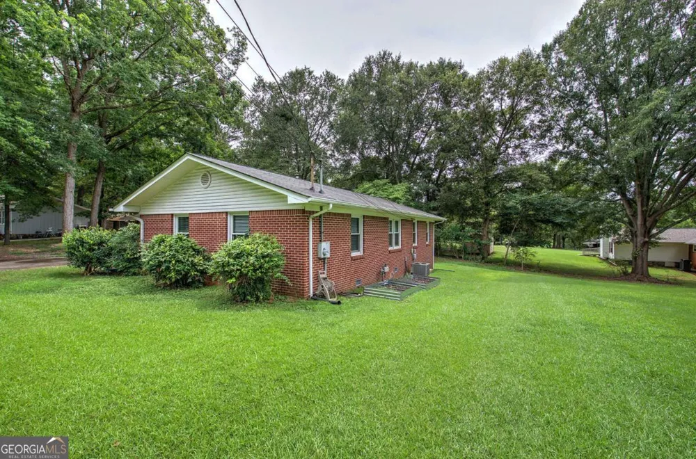 16 Jones Mill PL Cartersville, GA 30120
