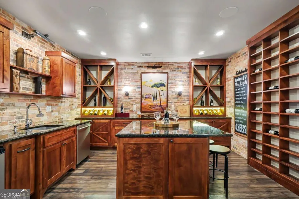 288 Walnut PATH SW Marietta, GA 30064