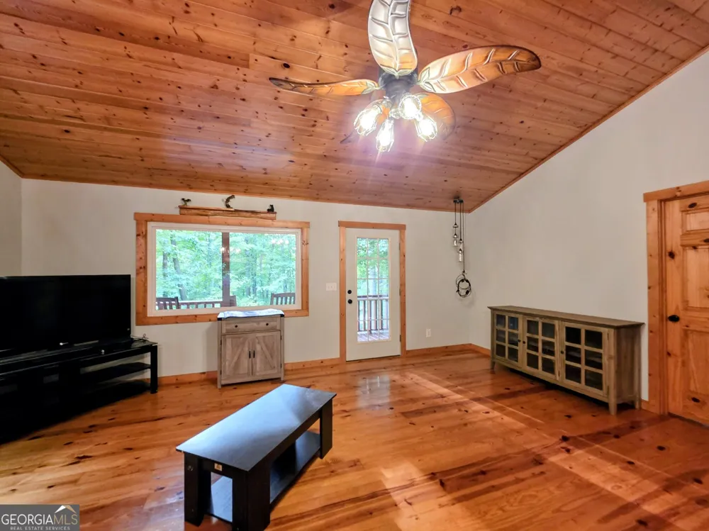1141 Old Forge ESTS Hiawassee, GA 30546