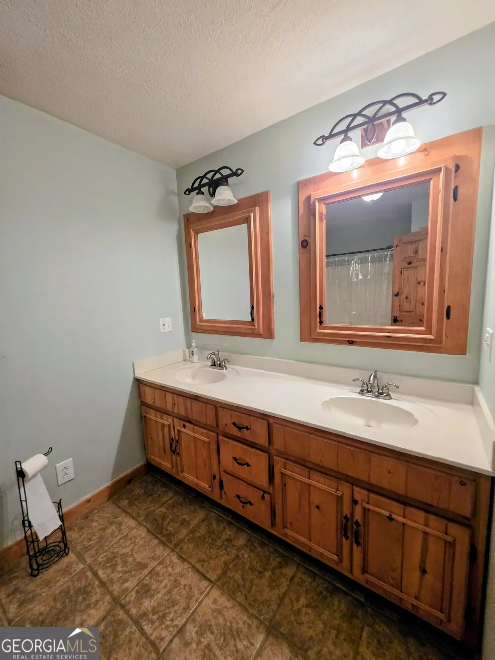 1141 Old Forge ESTS Hiawassee, GA 30546