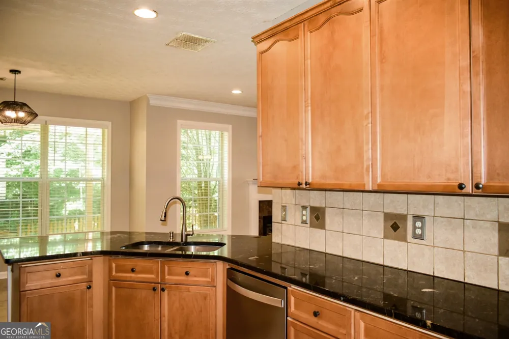 3040 Goldmist DR Buford, GA 30519