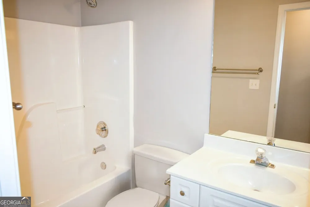 3040 Goldmist DR Buford, GA 30519