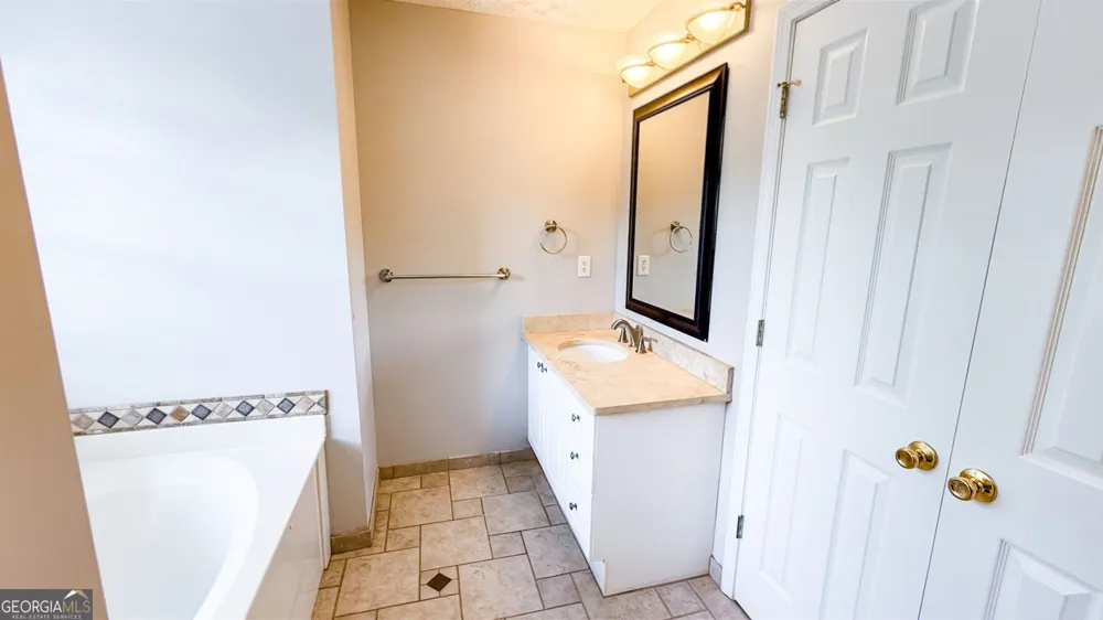 3040 Goldmist DR Buford, GA 30519