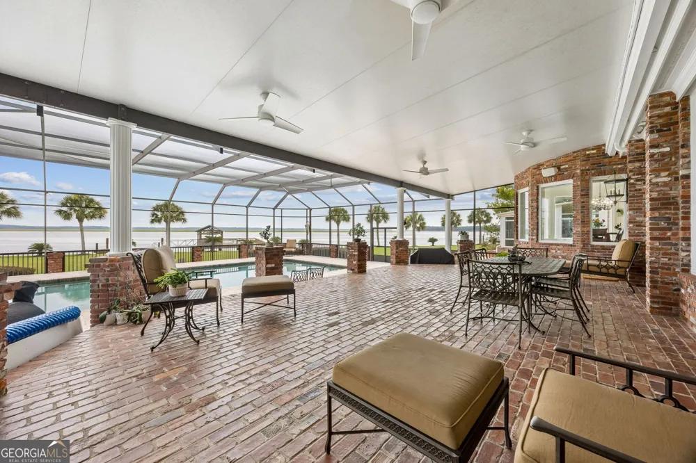 1583 Mush Bluff RD St. Marys, GA 31558