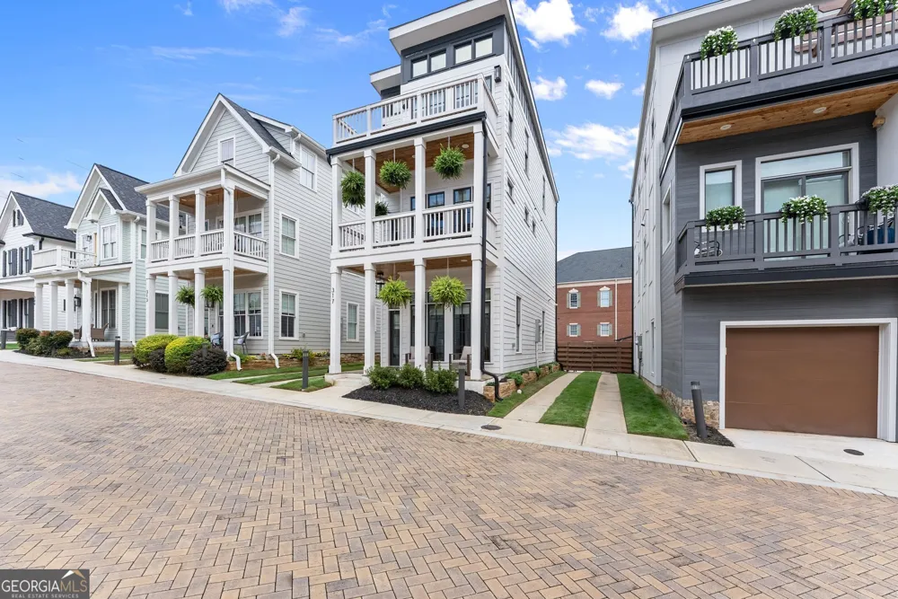 317 Clarendon CT Gainesville, GA 30501