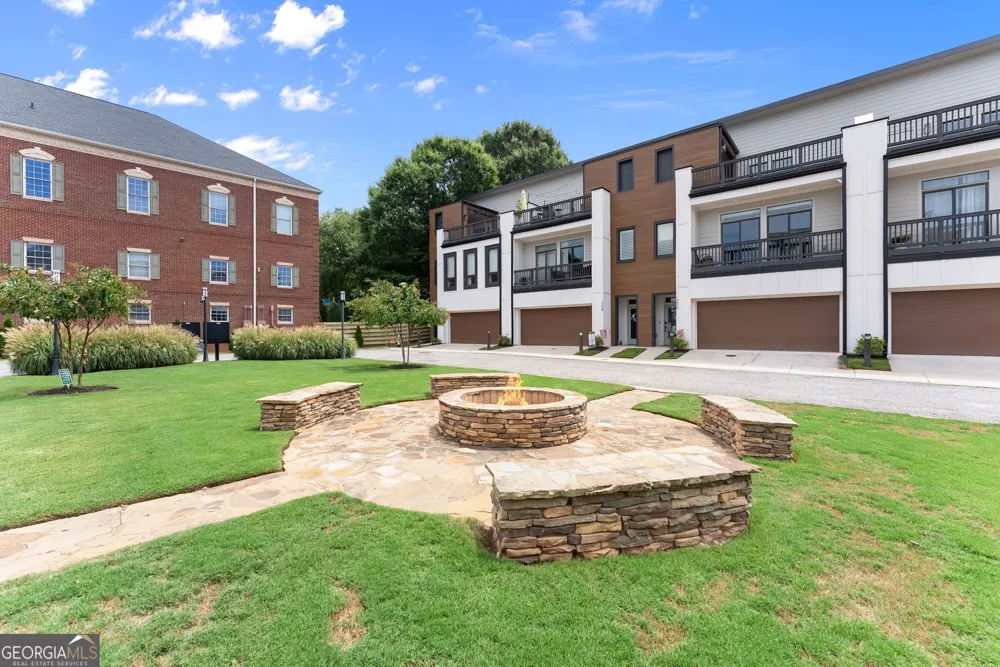 317 Clarendon CT Gainesville, GA 30501