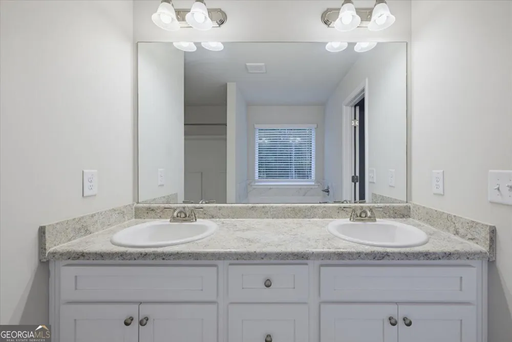 676 Ragan CT Social Circle, GA 30025