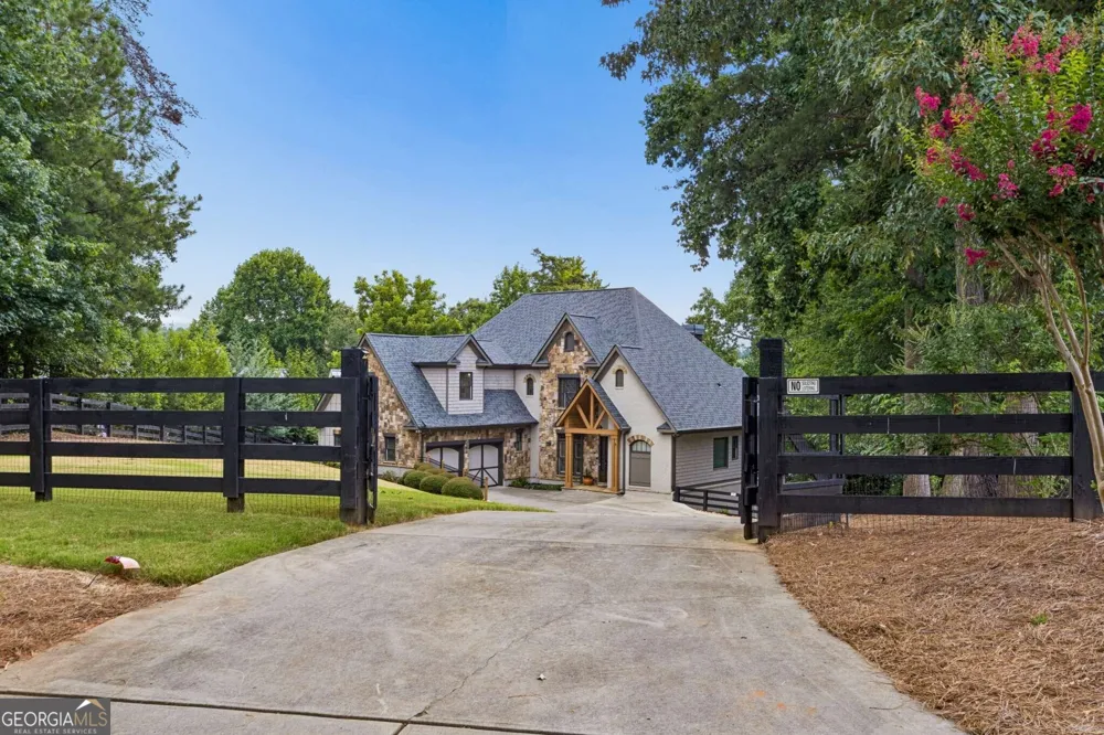 3330 Chimney Point DR Cumming, GA 30041