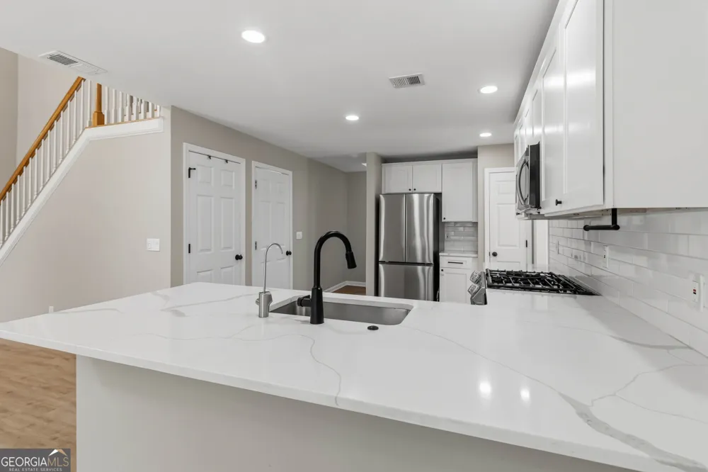 7175 Valance Lane Cumming, GA 30040