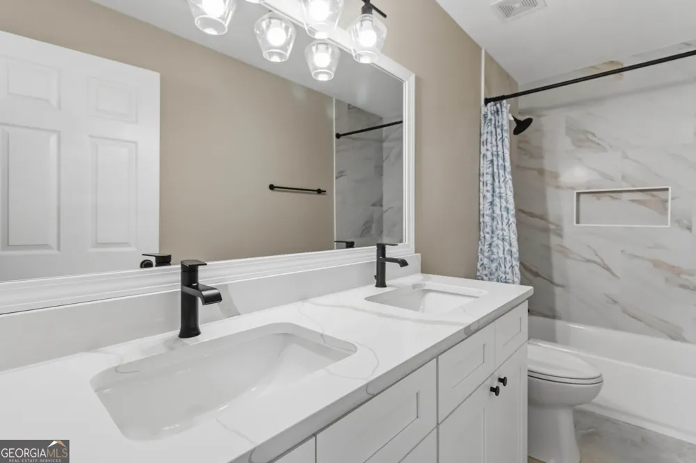 7175 Valance Lane Cumming, GA 30040
