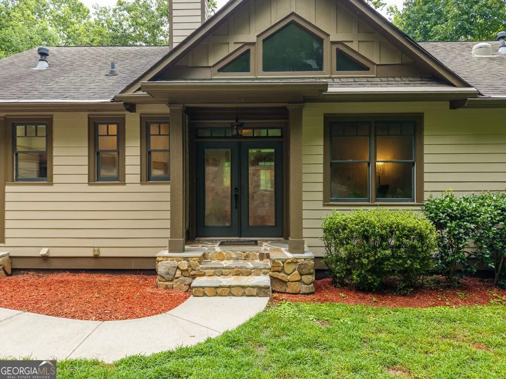 1117 Rambling RD Fairmount, GA 30139