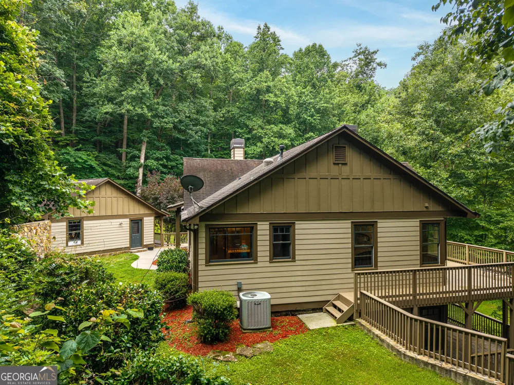 1117 Rambling RD Fairmount, GA 30139