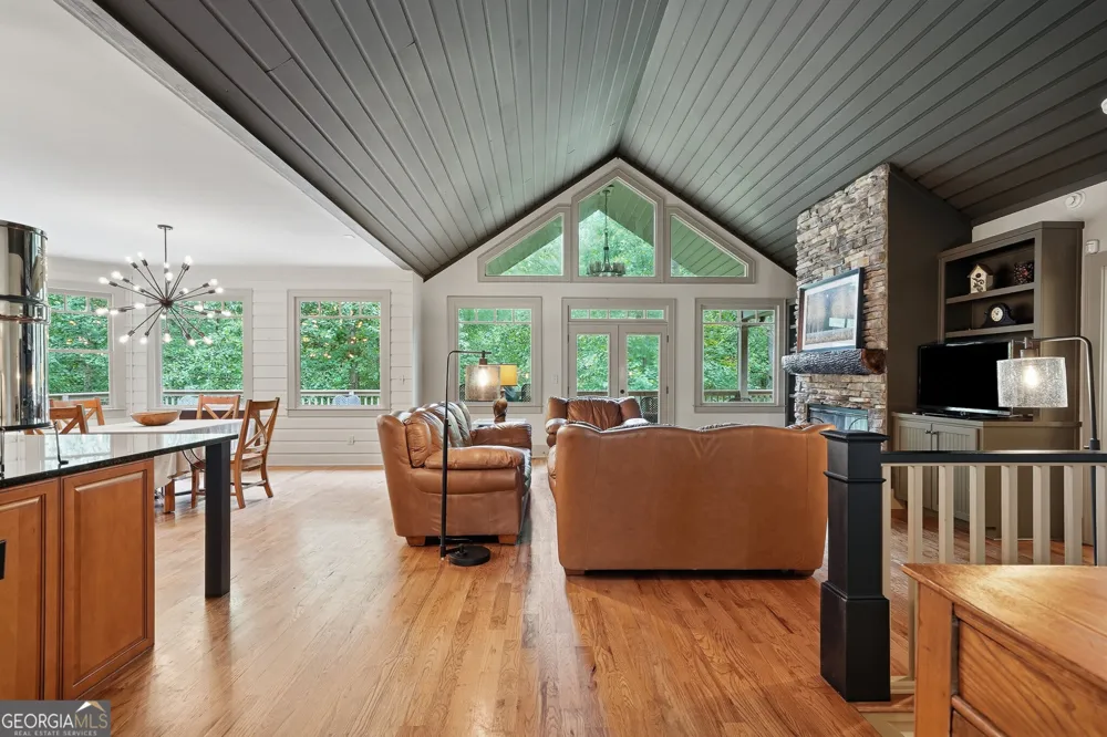 1117 Rambling RD Fairmount, GA 30139