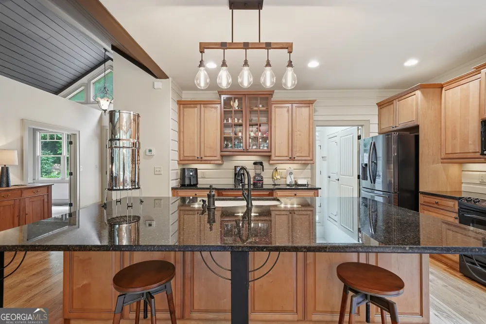 1117 Rambling RD Fairmount, GA 30139