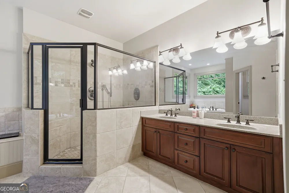 1117 Rambling RD Fairmount, GA 30139