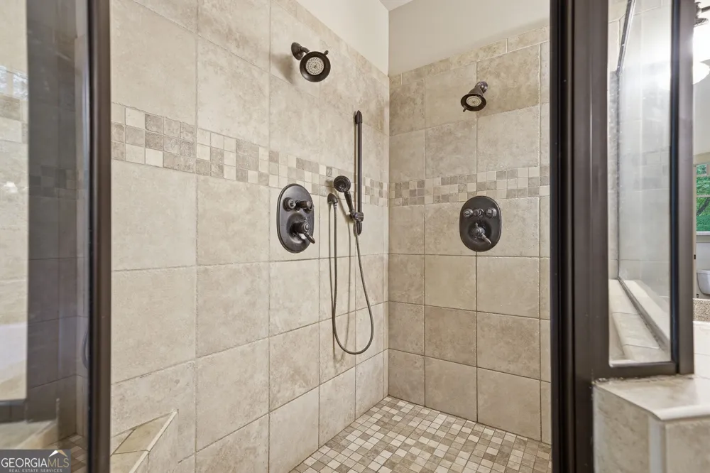 1117 Rambling RD Fairmount, GA 30139