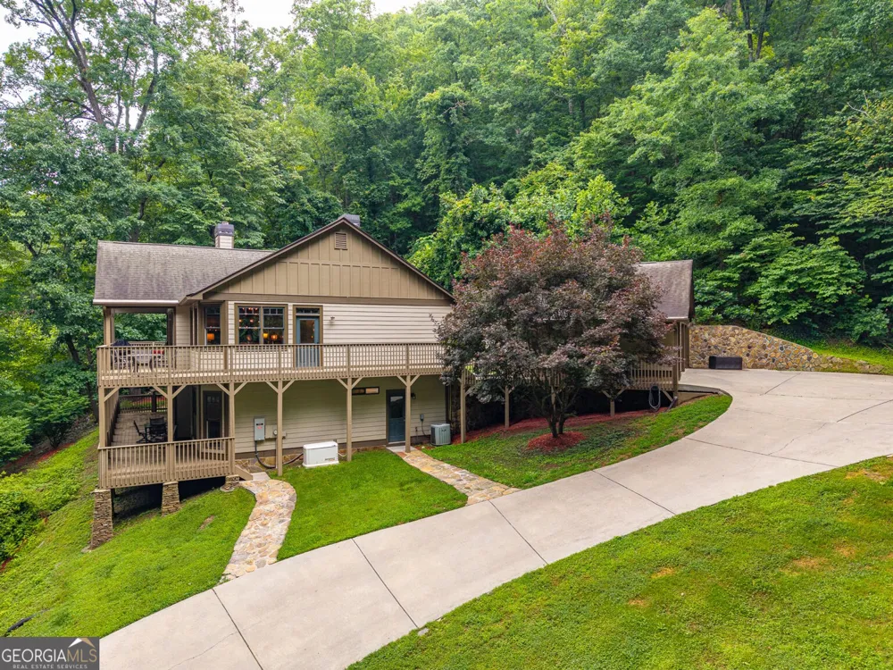 1117 Rambling RD Fairmount, GA 30139