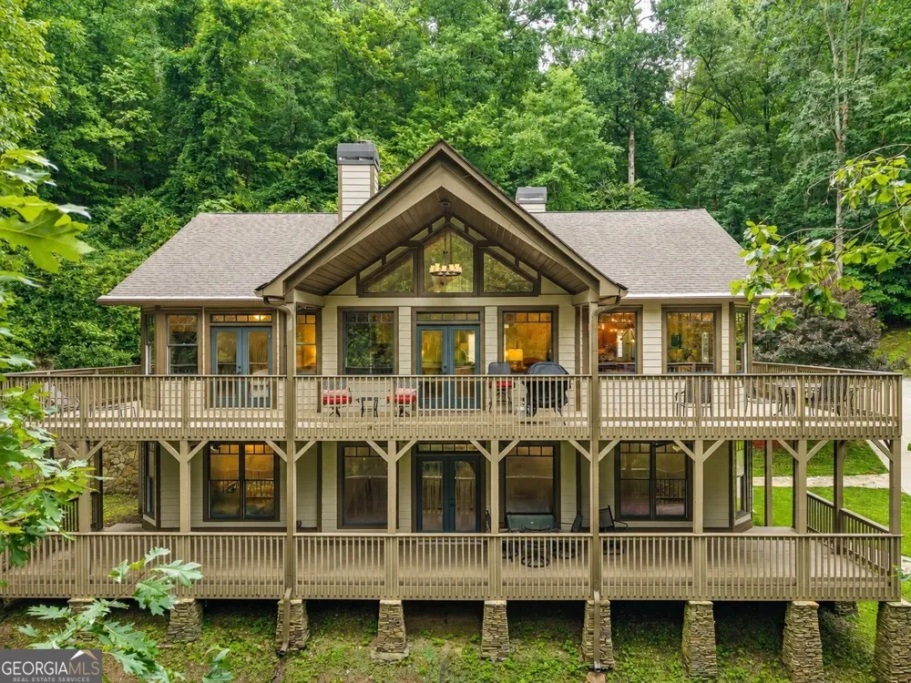 1117 Rambling RD Fairmount, GA 30139