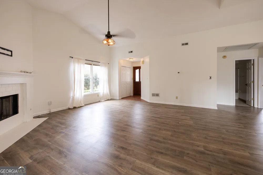112 Glendale DR Peachtree City, GA 30269