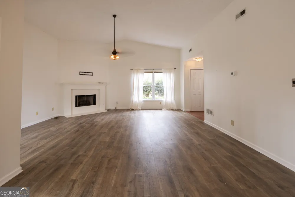 112 Glendale DR Peachtree City, GA 30269