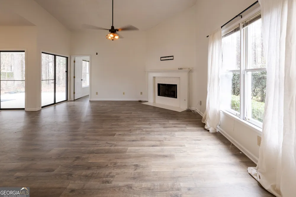112 Glendale DR Peachtree City, GA 30269