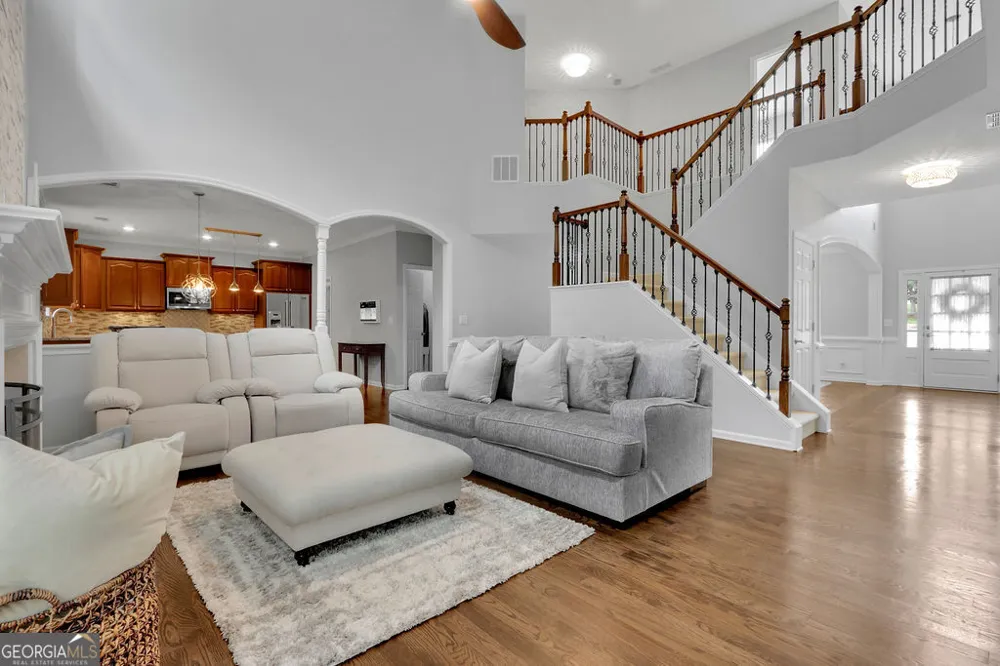 923 Van Briggle PATH NE Sugar Hill, GA 30518