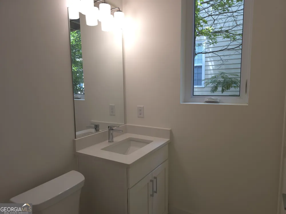 422 Cedar Dust DR Decatur, GA 30030