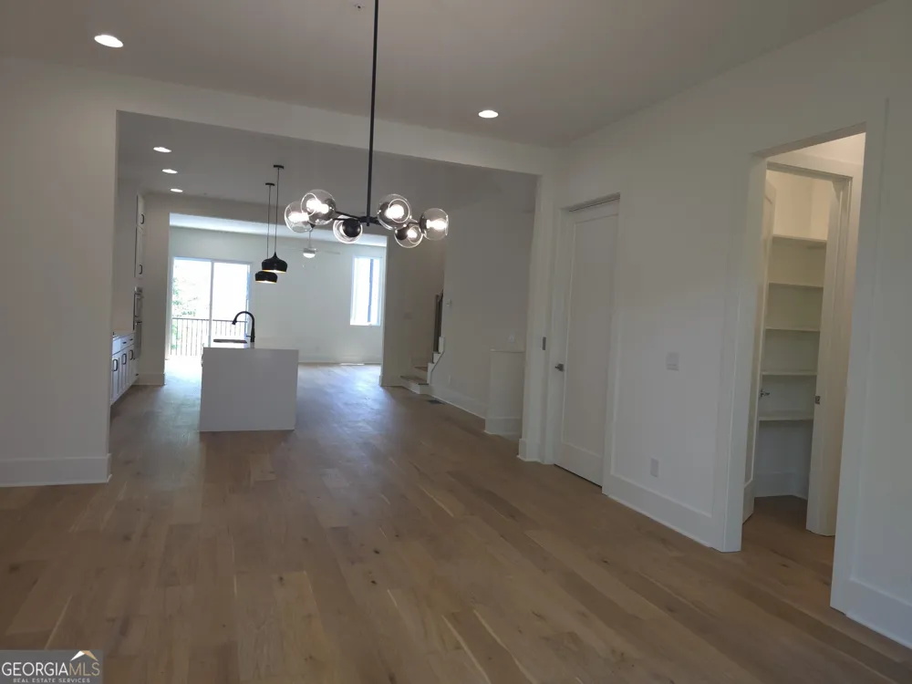 422 Cedar Dust DR Decatur, GA 30030