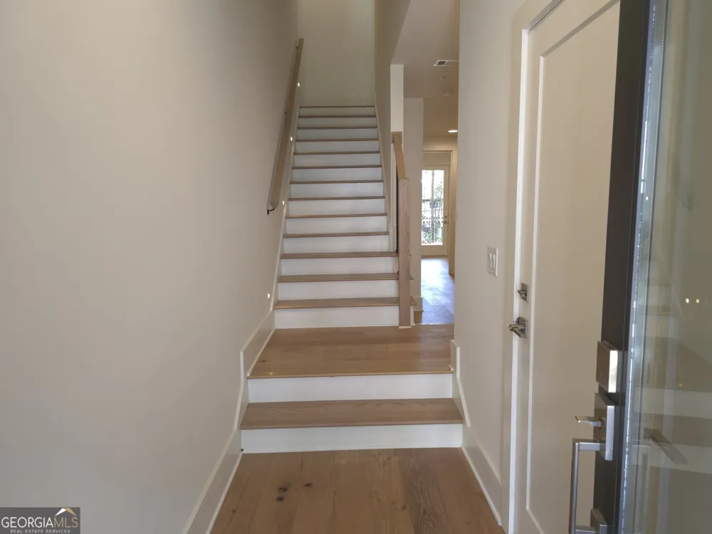 422 Cedar Dust DR Decatur, GA 30030