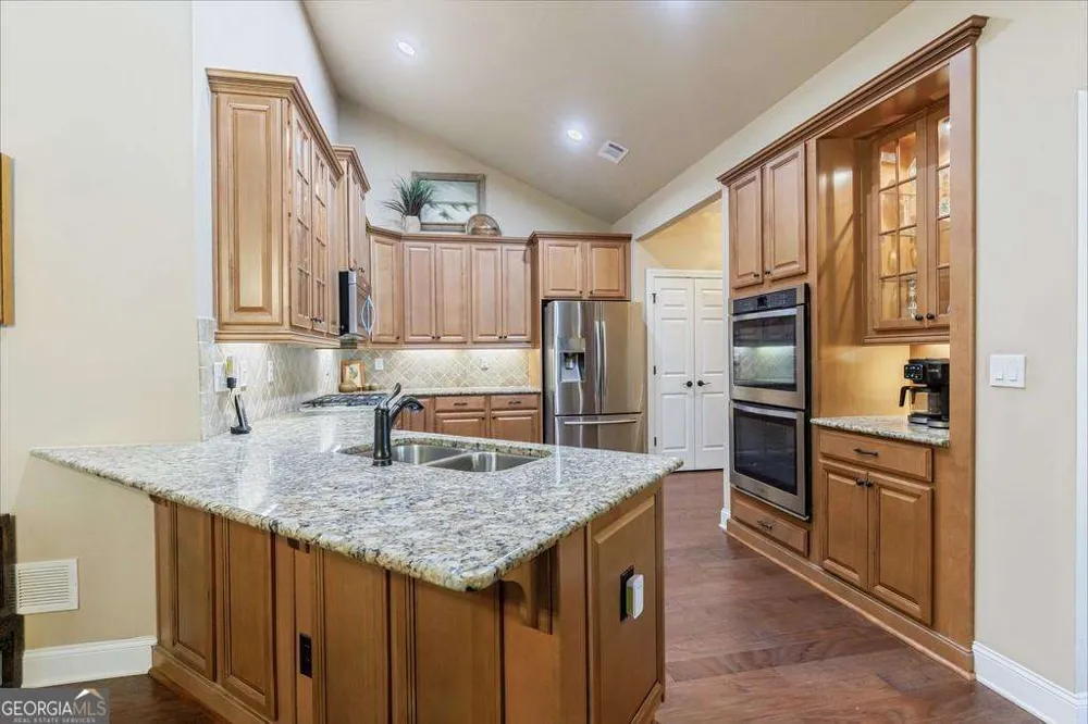 120 Chastain RD NW Kennesaw, GA 30144