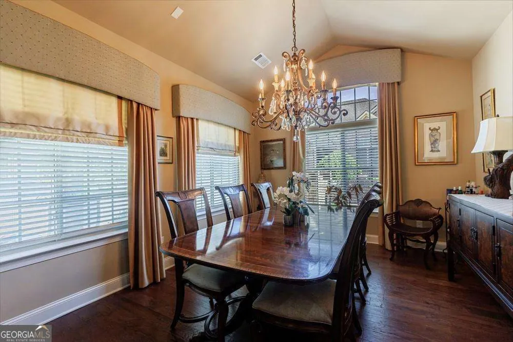 120 Chastain RD NW Kennesaw, GA 30144
