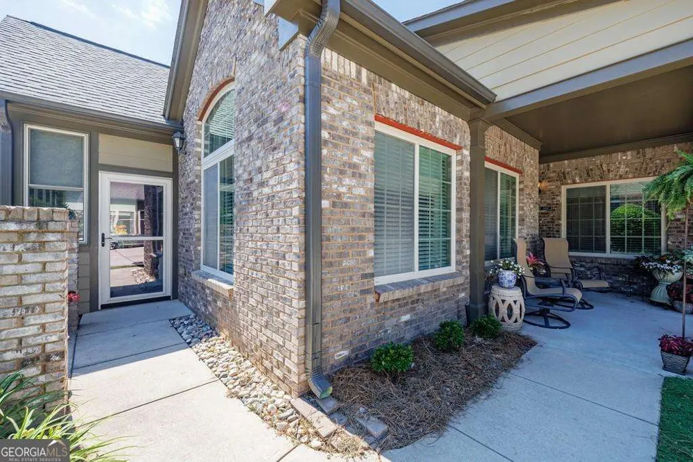 120 Chastain RD NW Kennesaw, GA 30144