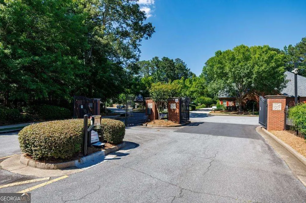 120 Chastain RD NW Kennesaw, GA 30144