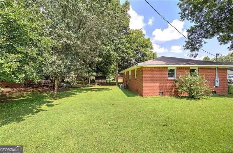 7 West DR Cartersville, GA 30120