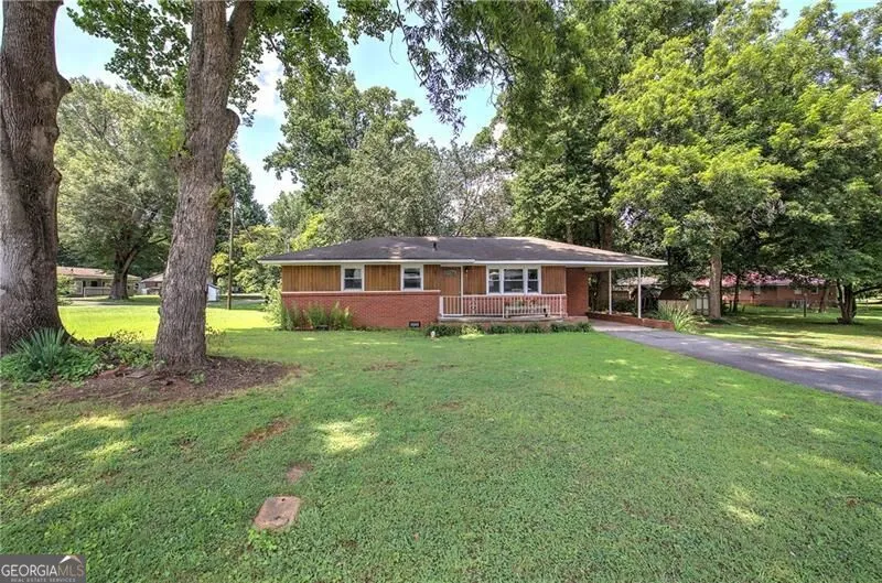 7 West DR Cartersville, GA 30120