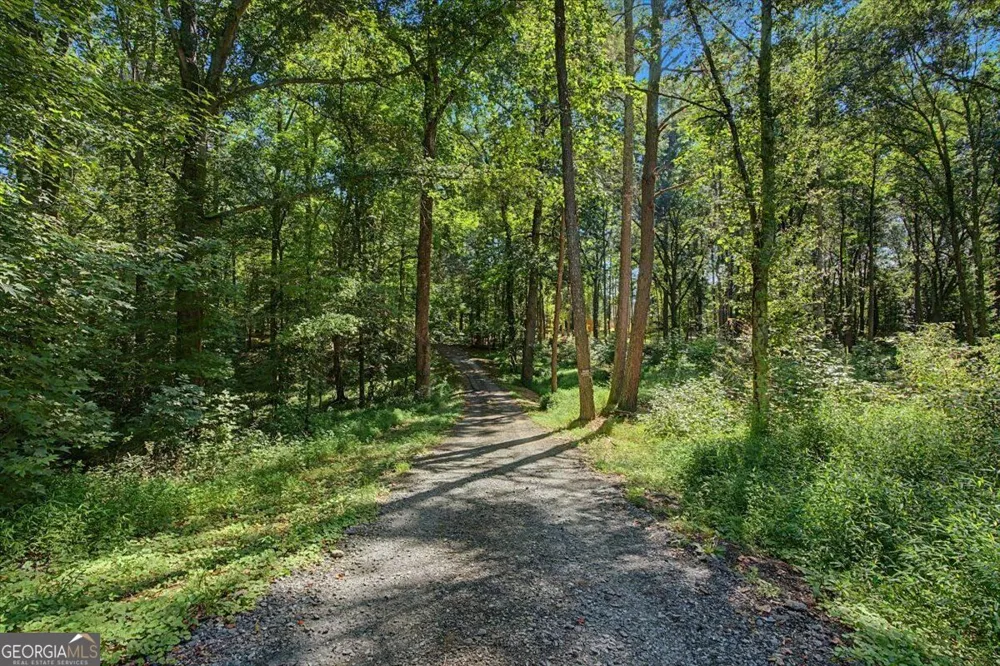10589 Cumming HWY Canton, GA 30115