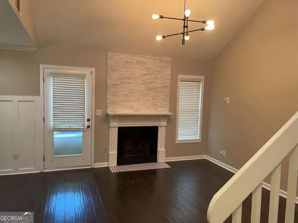1524 Planters Ridge LN Alpharetta, GA 30004