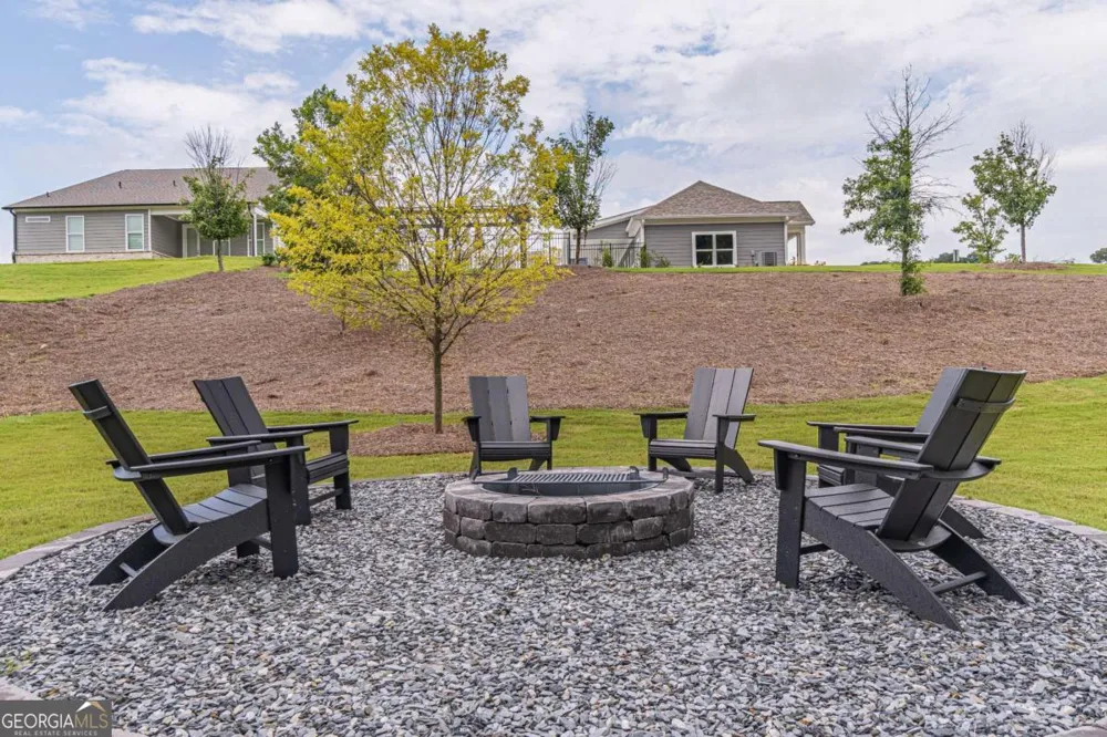 3644 Arrow Root CIR Loganville, GA 30052