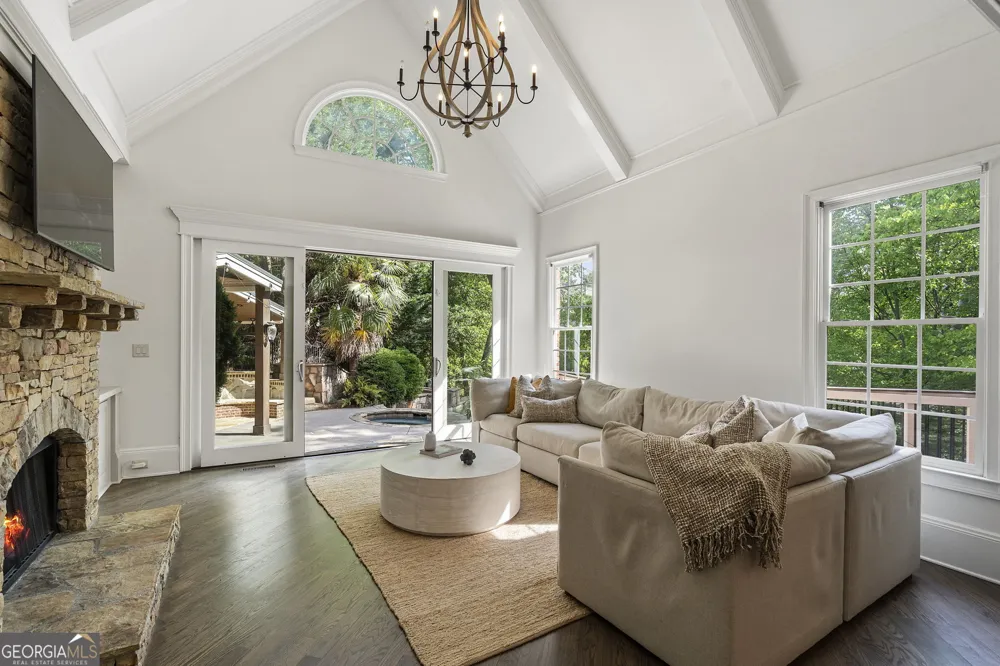 510 Grove Park PL Roswell, GA 30075