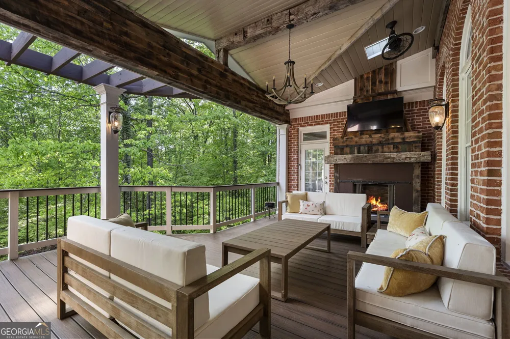 510 Grove Park PL Roswell, GA 30075