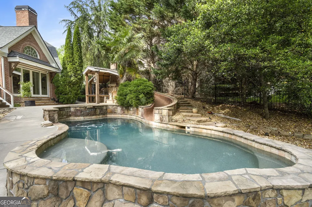 510 Grove Park PL Roswell, GA 30075