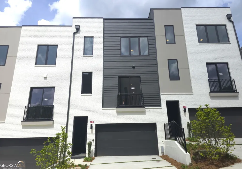 430 Cedar Dust DR Decatur, GA 30030