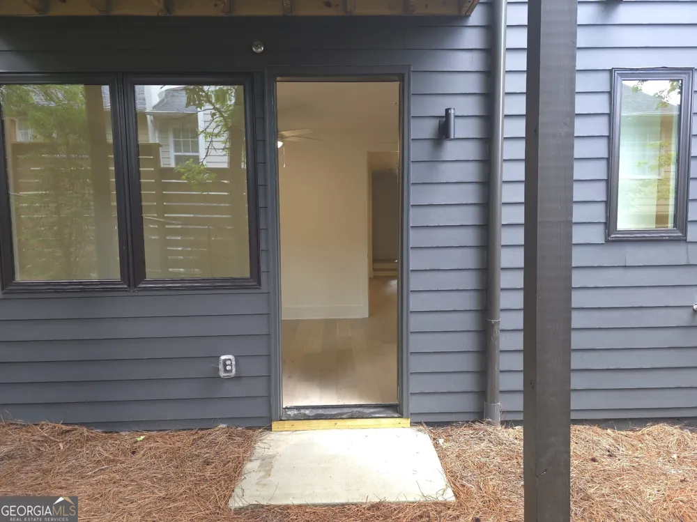 430 Cedar Dust DR Decatur, GA 30030