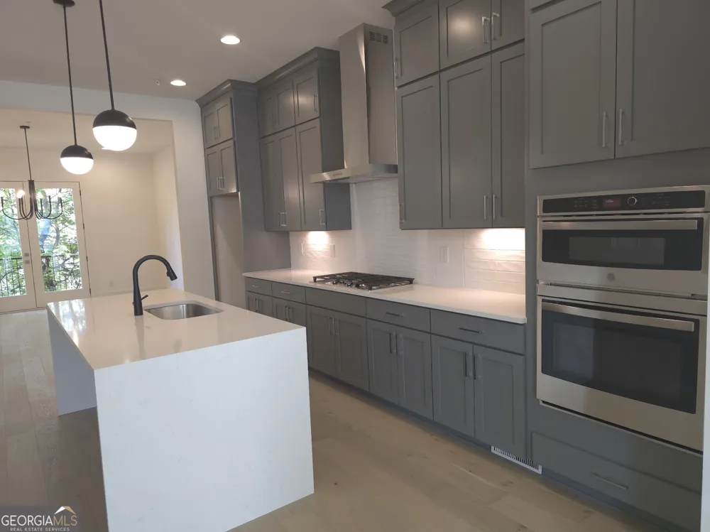 430 Cedar Dust DR Decatur, GA 30030