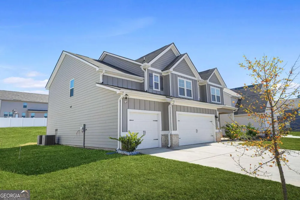 1729 Cadence ST Locust Grove, GA 30248