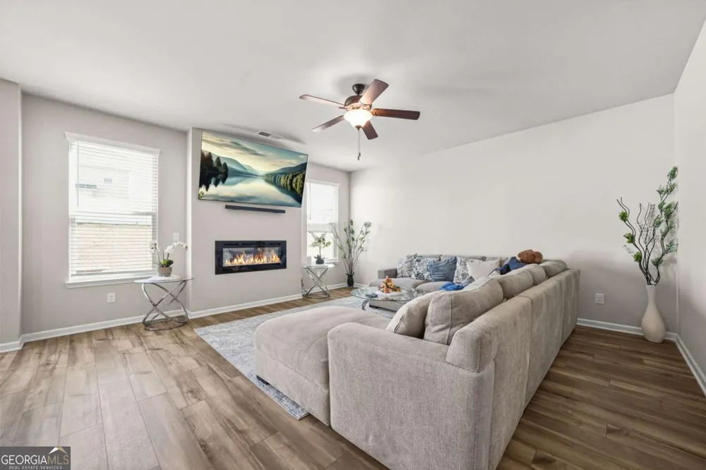 1729 Cadence ST Locust Grove, GA 30248