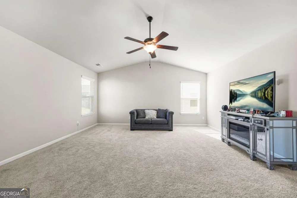 1729 Cadence ST Locust Grove, GA 30248